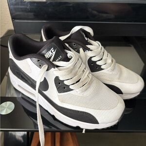 Nike Air Max Black and White Sneakers
